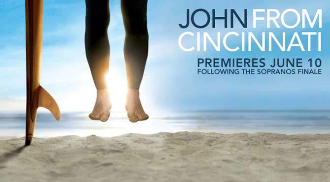 Imagen promocional de 'John From Cincinnati' , anuncindola tras el captulo final de 'Los Soprano.