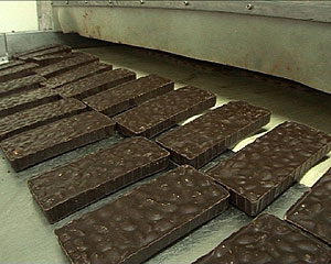 Imagen del turrn de chocolate elaborado con ingredientes de comercio justo. (Foto: I. O.)