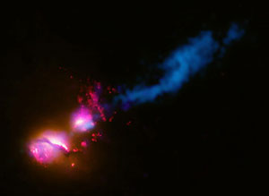 Estela del agujero negro de una galaxia que est arrastrando una constelacin vecina. (Foto: NASA/EFE)