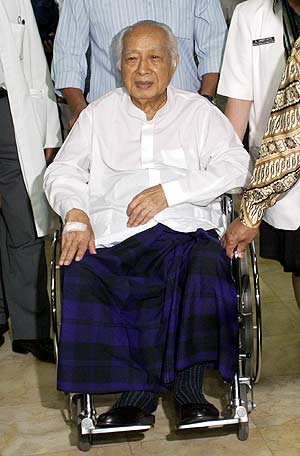 Suharto, en una imagen del pasado verano. (Foto: AP)