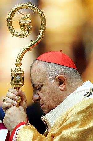 El arzobispo de Miln, Dionigi Tettamanzi. (Foto: AFP)
