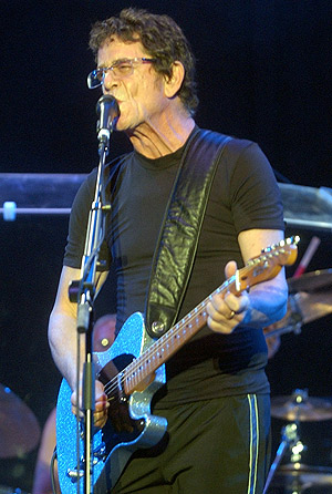 Lou Reed, durante su concierto en el FIB de 2004. (Foto: V. Bosch)