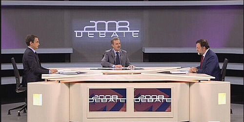 Momento del primer debate entre Zapatero y Rajoy.