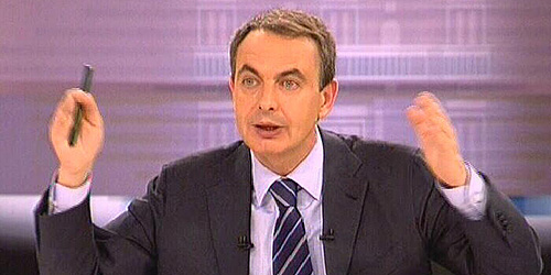 Zapatero, en un momento del debate. (Foto: RTVE)