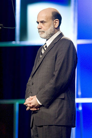 El presidente de la Reserva Federal de Estados Unidos, Ben Bernanke durante la convencin del sector de la banca independiente celebrado en Orlando, Florida. (FOTO: EFE)