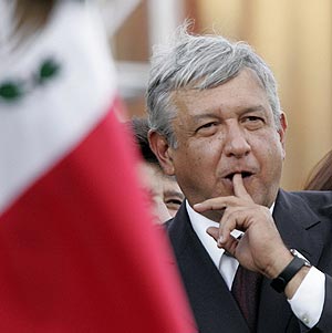 Lpez Obrador, durante un acto celebrado la semana pasada en Mxico DF. (Foto: REUTERS)