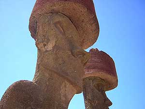 Imagen del moai 'desorejado'. (Foto: EFE)