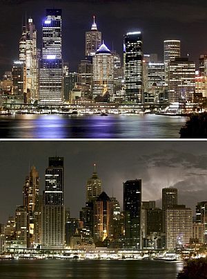 El puerto de Sidney, antes (imagen de arriba) y despus (imagen de abajo) de que se apagaran las luces. (Foto: EFE)