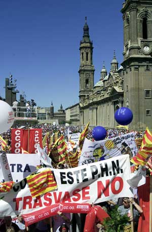 Manifestacin en Zaragoza contra el Plan Hidrolgico Nacional (PHN). (Archivo)