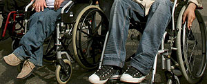 Un grupo de discapacitados en una manifestacin. (Foto: EFE)