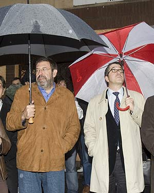 A la izquierda, Paulino Luesma , junto al lder de los socialistas vascos, Patxi Lpez. (Foto: Iaki Andrs)