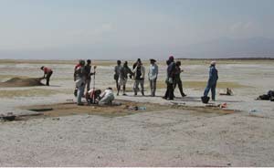 El equipo de paleontlogos trabajando en Tanzania. (Foto: Manuel Domnguez-Rodrigo)
