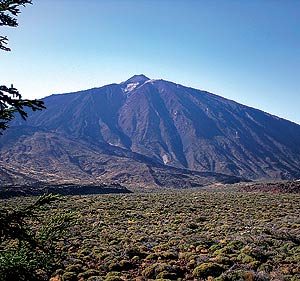 El Parque Nacional del Teide, en Tenerife, recibe ms de seis millones de visitantes al ao. (Foto: Candela Martnez)