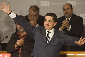 Patxi Lpez tras ser elegido candidato. (Foto: Mitxi)