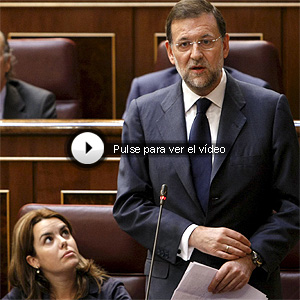 Pirmera imagen de Mariano Rajoy junto Soraya Senz de Santamara en el Congreso. Vea su intervencin. (Foto: EFE)