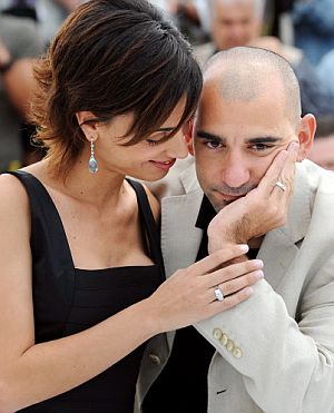La actriz Martina Gusman junto a su marido y director de 'Leonera', Pablo Trapero. (Foto: AFP)