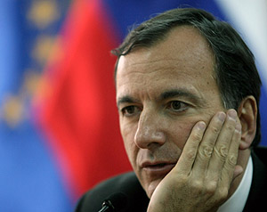 Franco Frattini, ministro de Exteriores italiano. (Foto: AFP)