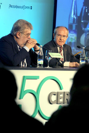Montilla, junto a Jos Manuel Lara antes de pronunciar su discurso. (Foto: Efe)