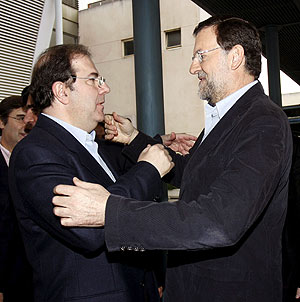 Juan Vicente Herrera saluda a Rajoy este fin de semana en Valladolid. (Foto:EFE)