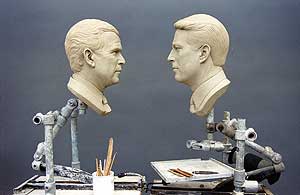 Imagen de los bustos de Bush y Al Gore, diseados por el museo Madame Tussaud. (Foto: IAN NICHOLSON | EPA)