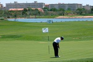Un campo de golf en la provincia de Tarragona. (Foto: EFE)