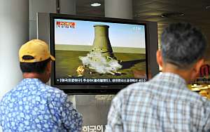 Imagen de la demolición en un televisor en Corea del Sur. (Foto: AFP)