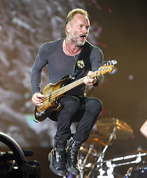Sting, durante la actuacin de The Police en Arganda del Rey. (Foto: Sergio Gonzlez)