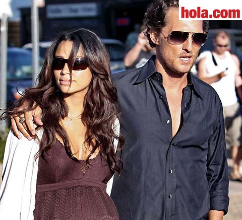 Matthew McConaughey y Camilia Alves. (Foto: hola.com)
