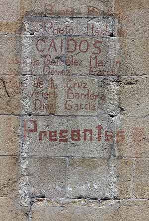 Inscripcin en la Iglesia de Pedro Bernardo. (Foto: RICARDO MUOZ)