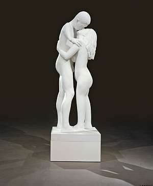 'Kiss', de Marc Quinn, en la National Gallery de Londres. (Foto: EFE)