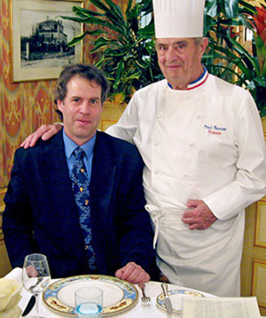 Pascal Henry, junto a su 'padrino', el chef Paul Bocuse.