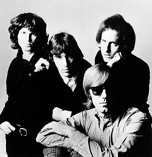 De izda. a dcha., Jim Morrison, John Densmore, Robby Krieger y Ray Manzarek, los integrantes de The Doors. (Foto: AP)