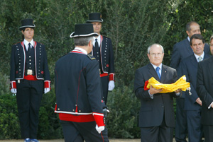 El presidente de la Generalitat, José Montilla, en los actos de celebración de 2007. (Foto: Antonio Moreno)