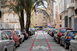 Figuración de la calle General Barroso de Valencia, una vez adaptada como 'ciclocalle'. (Fuente: Ayto. de Valencia)