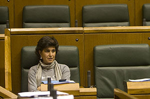 Mara San Gil, en su escao del parlamento vasco. (Foto: Pablo Vias)