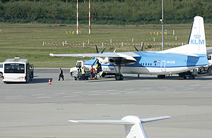 Vista del avión tras desembarcar los pasajeros. (Foto: REUTERS)
