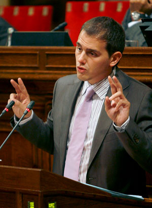 El presidente de Ciutadans en su interpelacin a Montilla. (Foto: EFE)