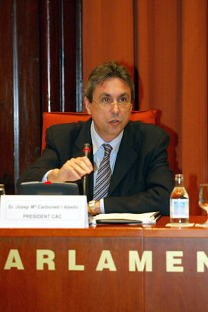 Josep Maria Carbonell, en una sesin del Parlament. (Foto: Antonio Moreno)