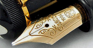 Diseño de pluma Mont Blanc de coleccionista, con el plumín de oro. (Foto: EL MUNDO)