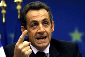 El presidente francs, Nicolas Sarkozy, durante una rueda de prensa hoy en el marco de la Cumbre de la UE en Bruselas (Foto: EFE)