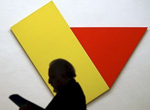 Yellow with Red Triangle', de Ellsworth Kelly. (Foto: EFE)