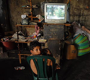 Un nio en su casa de Managua. (Foto: EFE)