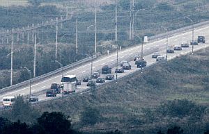 La decisin afecta al tramo de carretera de la zona desmilitarizada. (Foto: AFP)