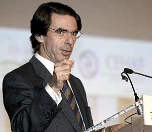 Aznar, en un acto reciente. (Foto: EFE)