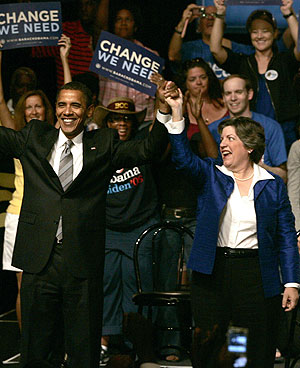 Obama y Napolitano, durante un acto de campaa en Daytona Beach, Florida. (Foto: AP)