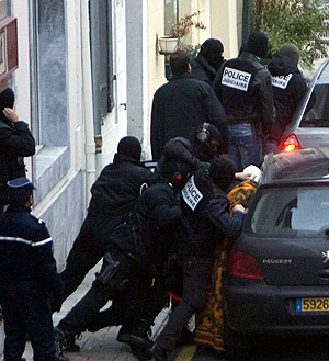 Imagen de la detencin en Francia de 'Txeroki'. (Foto: Justy)