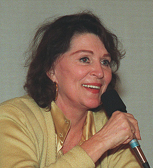 Majel Barrett-Roddenberry en una imagen tomada en 1994. (Foto: AP)