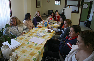 Las mujeres en rgimen abierto de la crcel de Brieva (vila) durante la comida comunitaria (FOTO ICAL)
