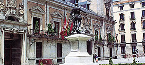 Plaza de la Villa donde se encontraba el Ayuntamiento de Madrid (Foto: esMADRID.com)