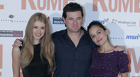 Yarovenko, Medem y Anaya en la presentacin del rodaje de 'Room in Rome'. (Foto: EDIGRA)